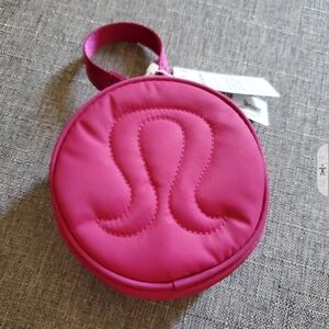 Lululemon logo coin pouch